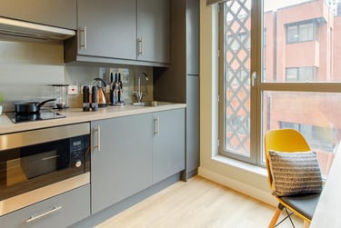 1 bed studio, Belgrave Street, Leeds, LS28DD - Image 3